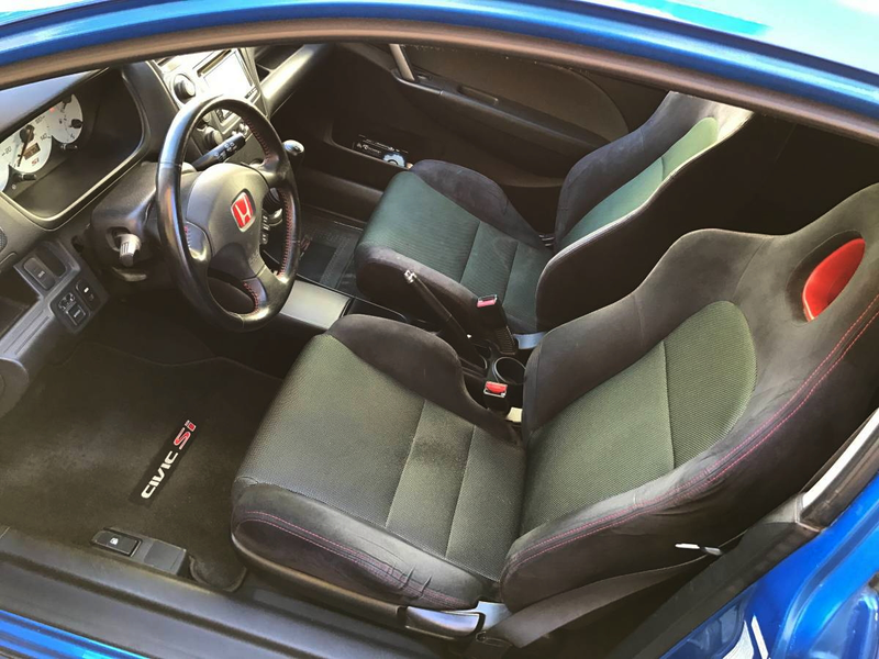 Illustration for article titled For $7,800, Could This 2003 Honda Civic EP3 Si Make You Sigh?